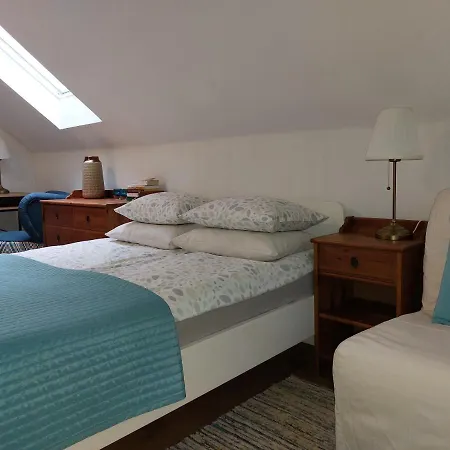 Nova Na Krakowskiej No 2 *